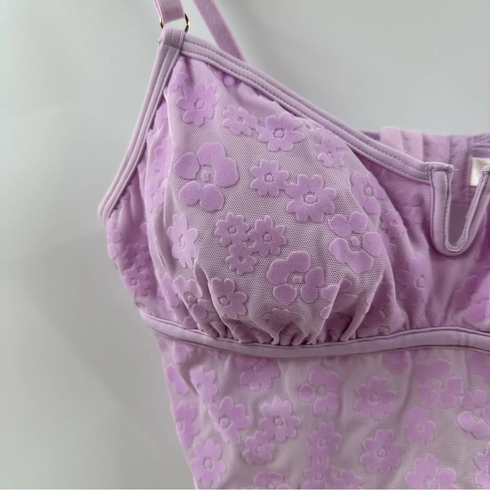 Victoria’s Secret PINK Lavender Bralette – Rose Gold Accents, Size Medium - Picture 2 of 6